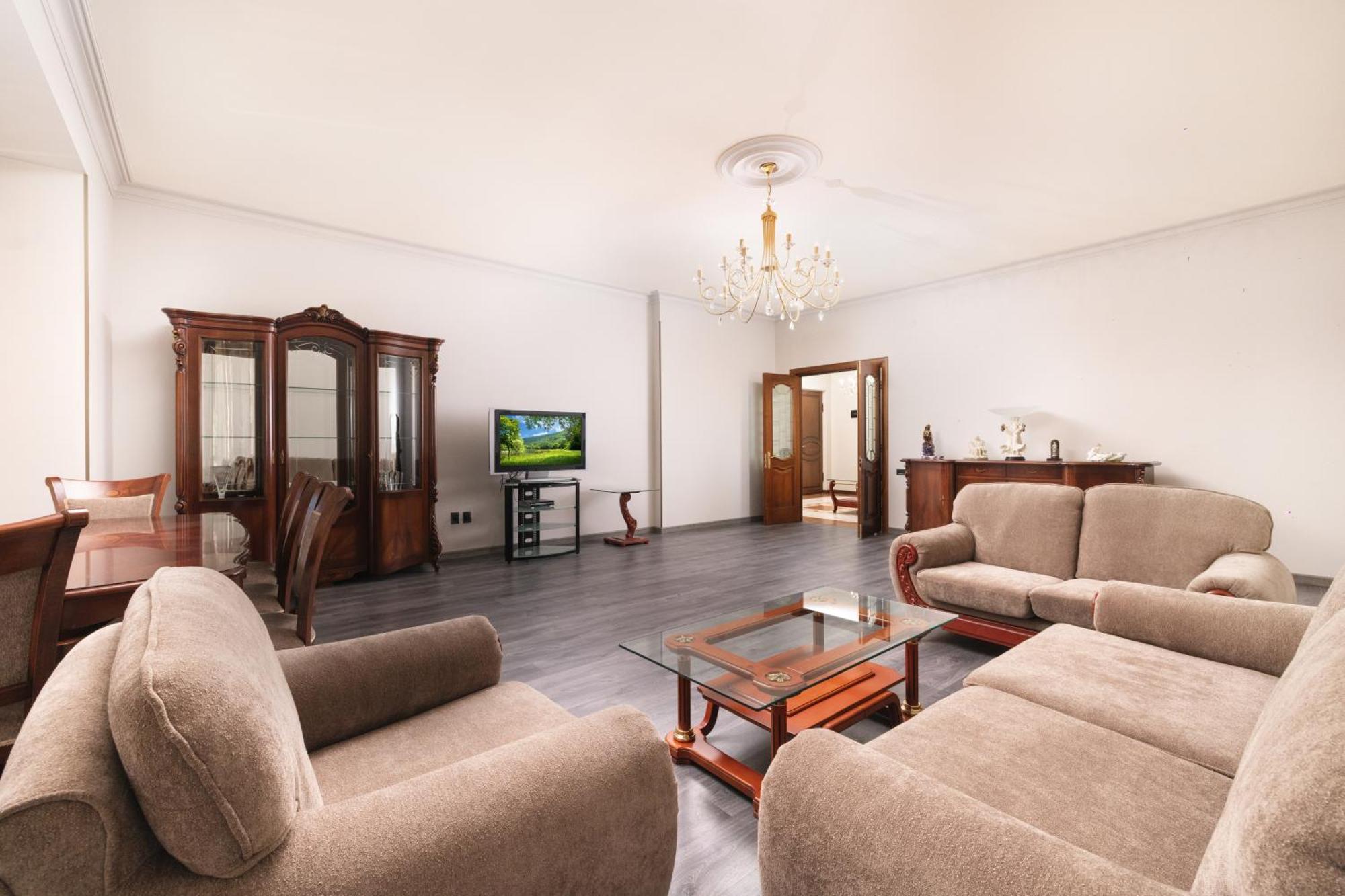 Apartment Lux On Amiryan Street, 2 Bedrooms, 2 Bathrooms, Open Balcony *